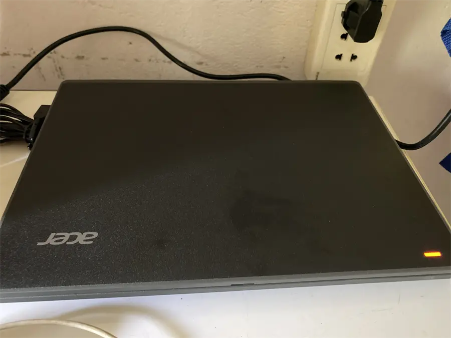 Khách hàng review Laptop Acer TravelMate B3 TMB311 31 C2HB N4020/4GB/128GB/Win11 (NX.VNFSV.006) 10
