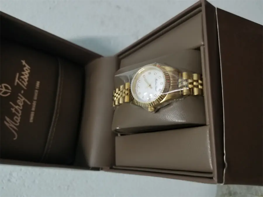 Khách hàng review Đồng hồ MATHEY TISSOT 26 mm Nữ D710PI 1