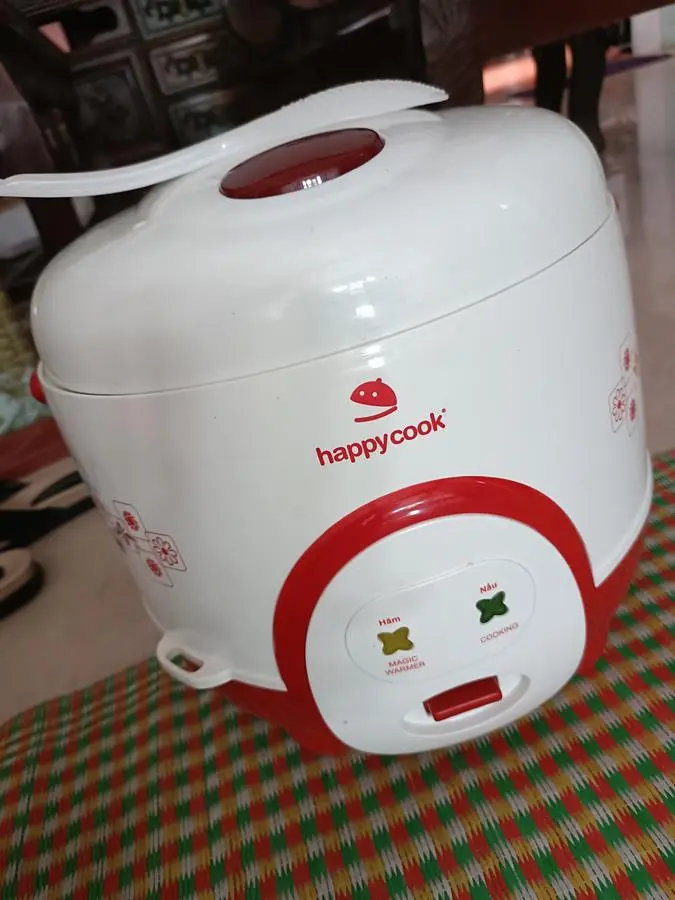 Khách hàng review Nồi cơm nắp gài Happycook 1.8 lít HC-180A 3