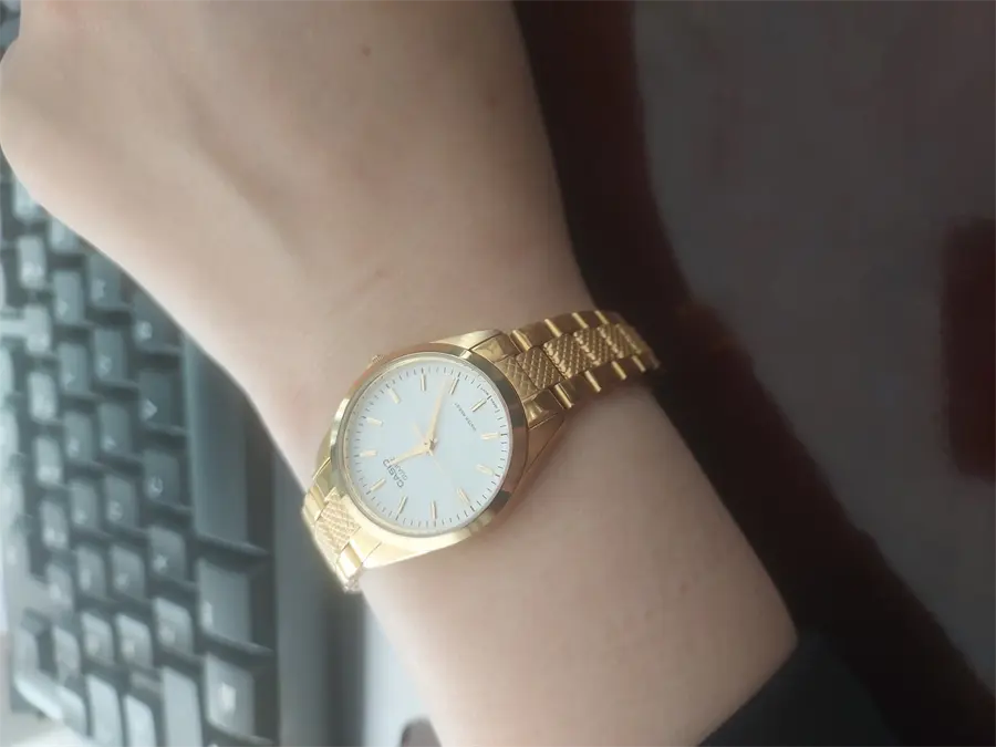 Khách hàng review Đồng hồ CASIO Timeless 26 mm Nữ LTP-1274G-7ADF 1