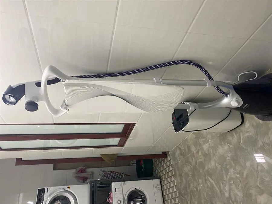 Khách hàng review Bàn ủi hơi nước đứng Philips GC558 2000W 4