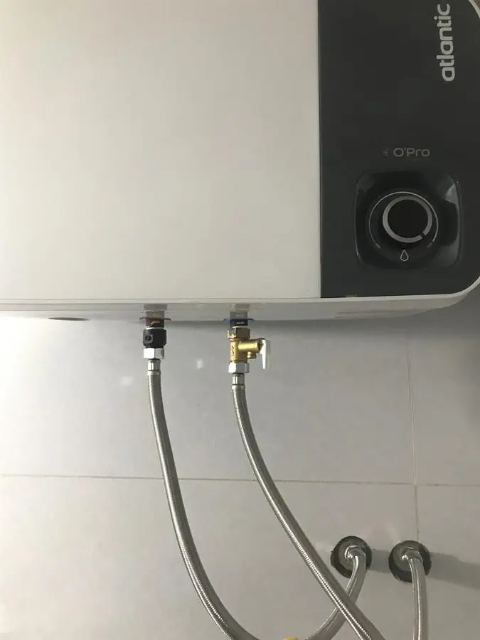 Khách hàng review Máy nước nóng gián tiếp Atlantic 20 lít 2500W SWH 20H M-3 NEO PLUS 823019 1