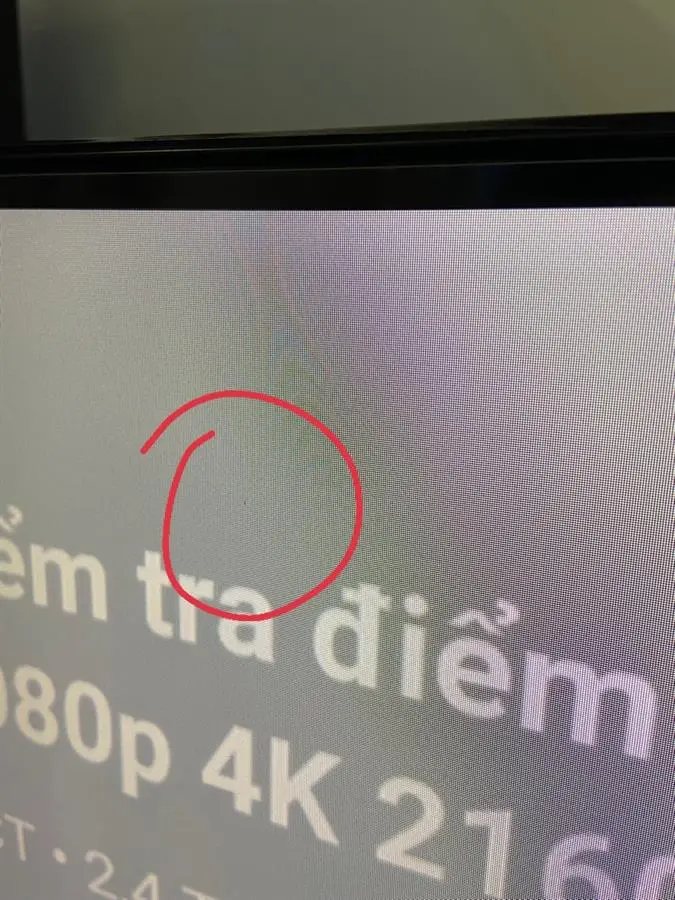 hách hàng review Smart Tivi Samsung 4K Crystal UHD 50 inch UA50AU7200 6