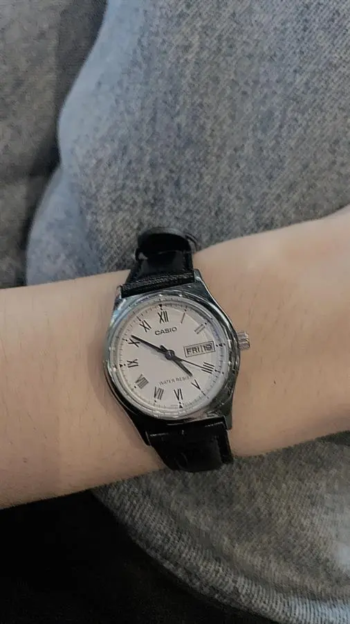 Khách hàng review Đồng hồ CASIO Timeless 25 mm Nữ LTP-V006L-7BUDF 1