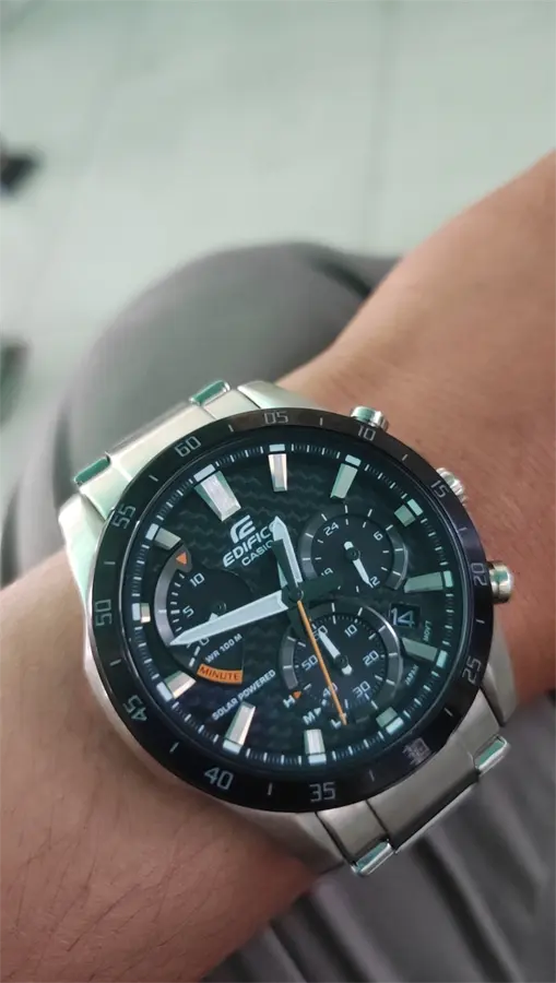 Khách hàng review Đồng hồ EDIFICE CASIO 49.5 mm Nam EQS-930DB-1AVUDF 3