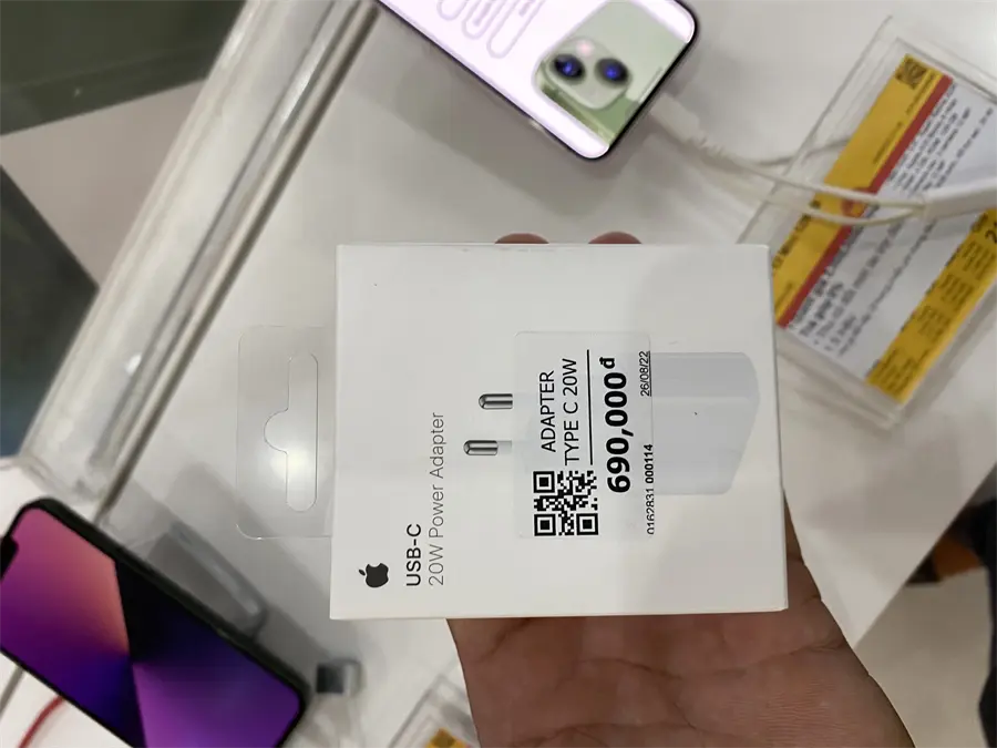 Khách hàng review Sạc nhanh Type-C PD 20W Apple 44