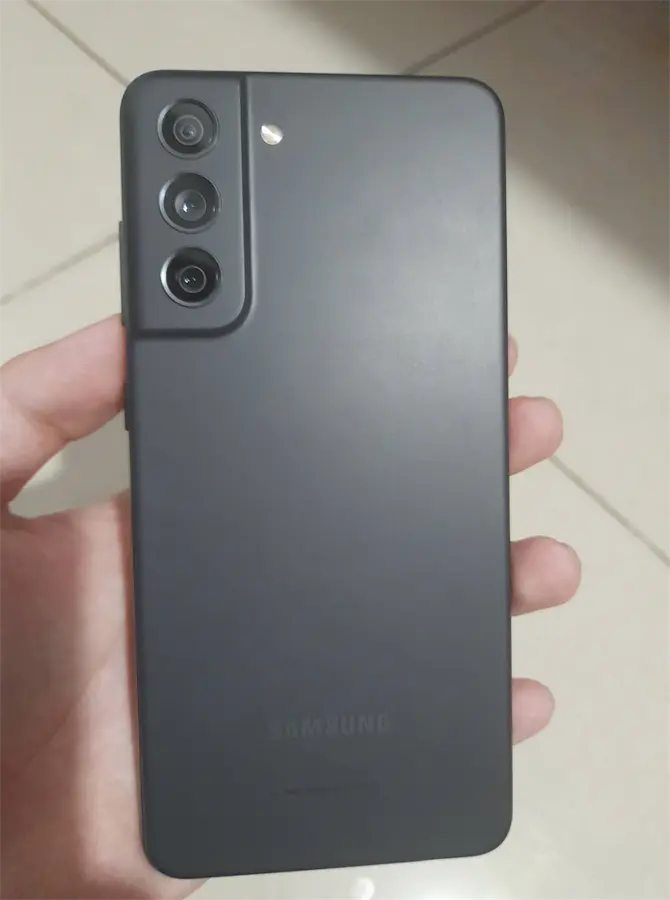 Khách hàng review Điện thoại Samsung Galaxy S21 FE 5G (8GB/256GB) 6