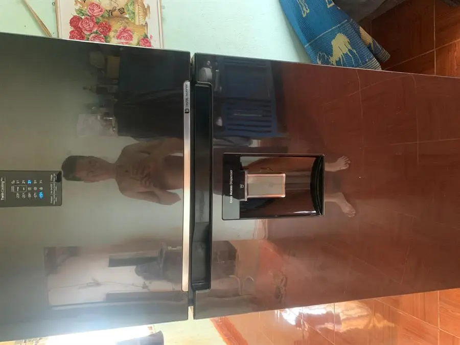 Khách hàng review Tủ lạnh Samsung Inverter 360 lít RT35K5982BS/SV 2