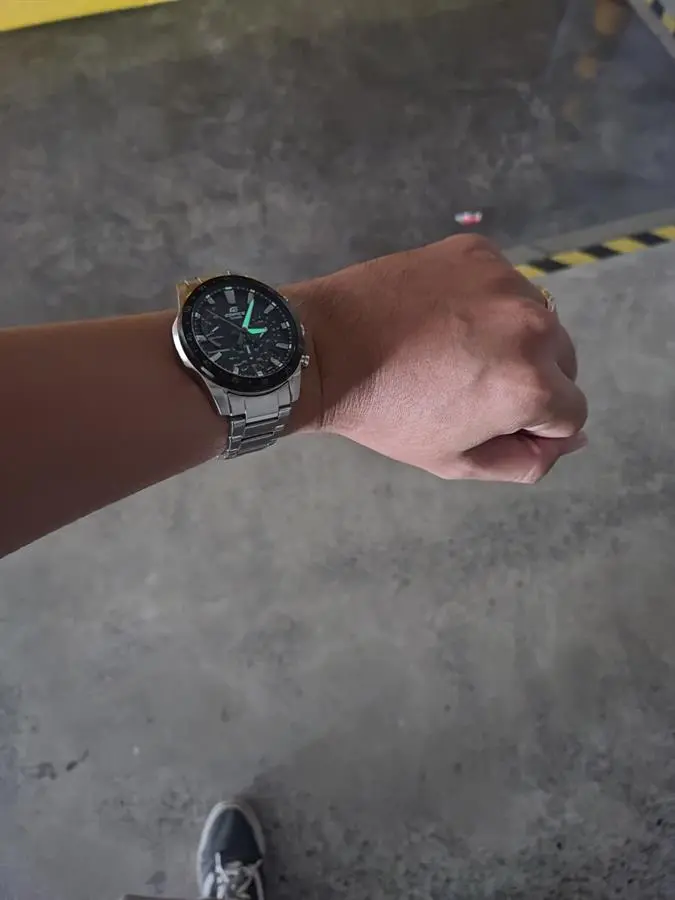 Khách hàng review Đồng hồ EDIFICE CASIO 49.5 mm Nam EQS-930DB-1AVUDF 1