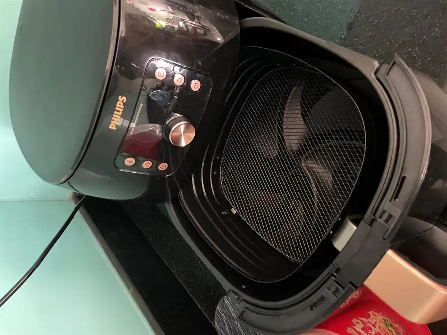 Khách hàng review Nồi chiên không dầu Philips HD9860/90 XXL 7.3 lít 3