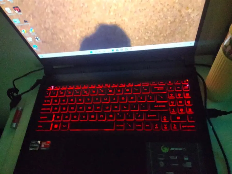 hách hàng review Laptop MSI Gaming Bravo 15 B5DD R7 5800H/8GB/512GB/4GB RX5500M/Balo/Chuột/Win11 (278VN) 6