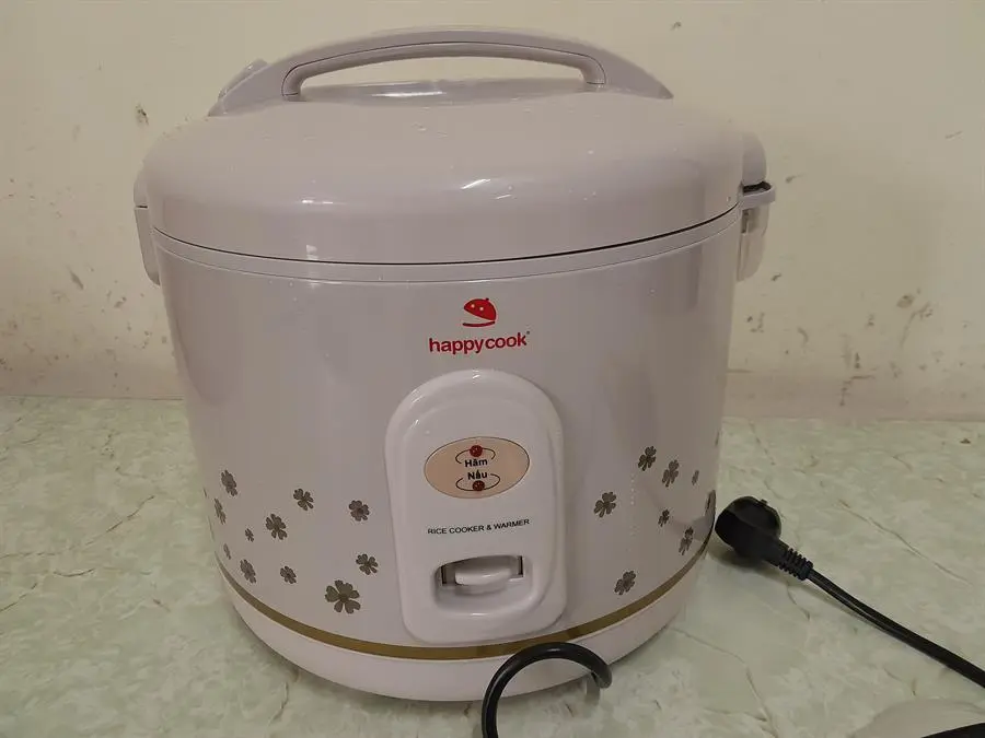 Khách hàng review Nồi cơm nắp gài Happycook 3 lít HC-300 7
