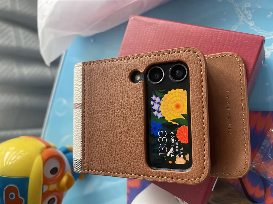 Khách hàng review Điện thoại Samsung Galaxy Z Flip4 5G 128GB 14