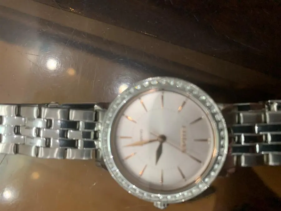 Khách hàng review Đồng hồ CITIZEN 31.2 mm Nữ EL3041-87X 1
