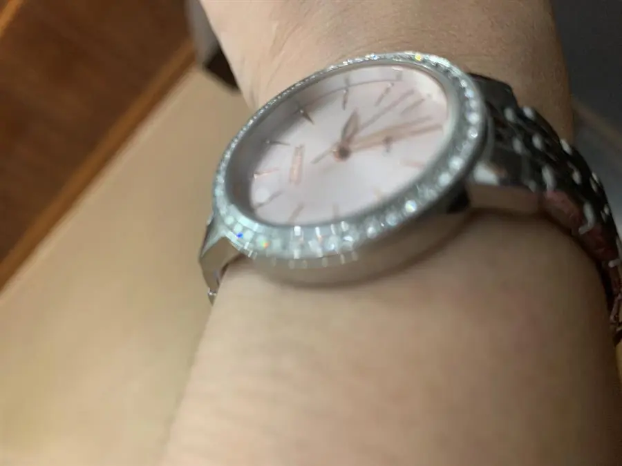 Khách hàng review Đồng hồ CITIZEN 31.2 mm Nữ EL3041-87X 2