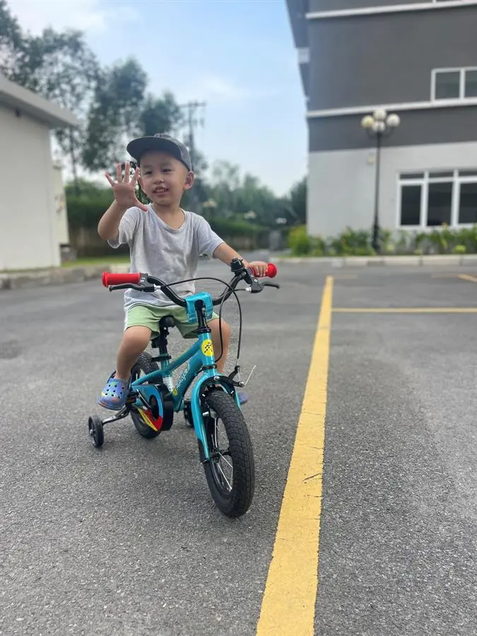 Khách hàng review Xe Đạp Trẻ Em AVACycle Locke JY911-12 12 inch 2