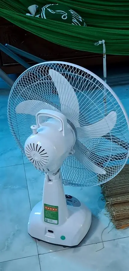 Khách hàng review Quạt sạc điện Kangaroo KG735 12