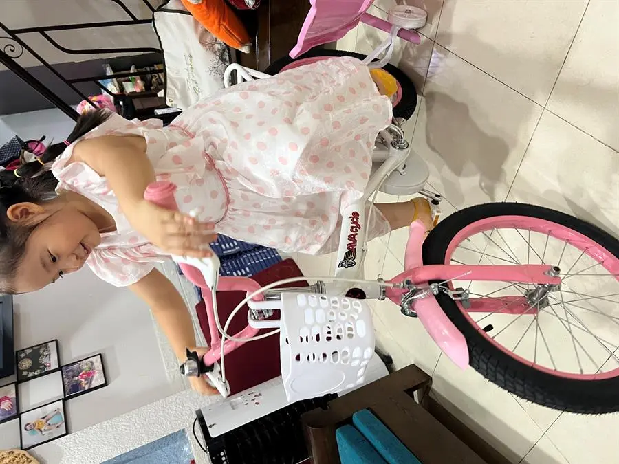 Khách hàng review Xe Đạp Trẻ Em AVACycle Princess JK906-18 18 inch 4
