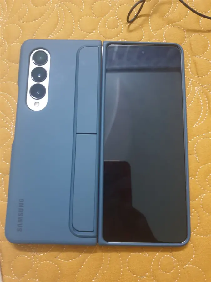 Khách hàng review Điện thoại Samsung Galaxy Z Fold4 5G 256GB 12