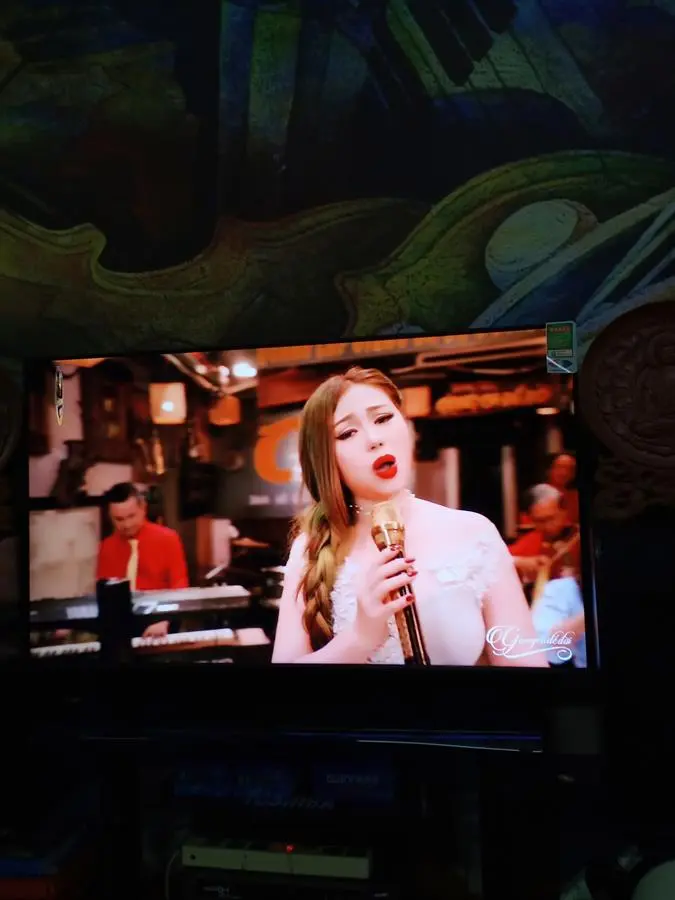Khách hàng review Smart Tivi QLED Samsung AI 4K 55 inch QA55Q70B 4