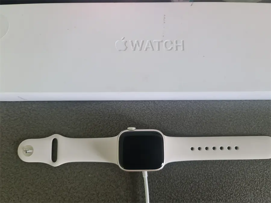 Khách hàng review Apple Watch Series 7 GPS 41mm 10