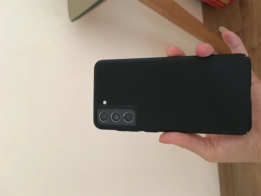 Khách hàng review Điện thoại Samsung Galaxy S21 FE 5G (8GB/128GB) 16