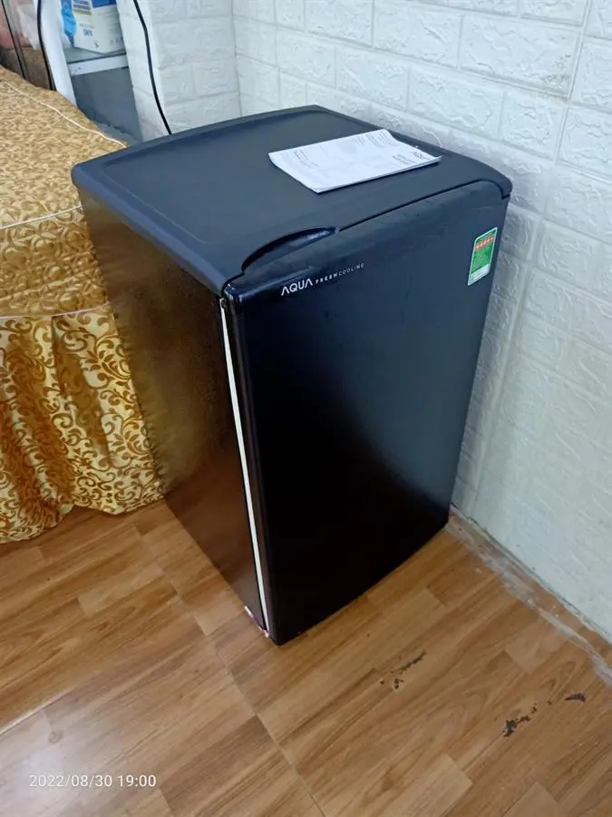 Khách hàng review Tủ lạnh Aqua 90 lít AQR-D99FA(BS) 56