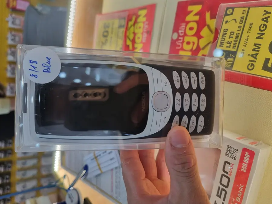 Khách hàng review Điện thoại Nokia 8210 4G 16
