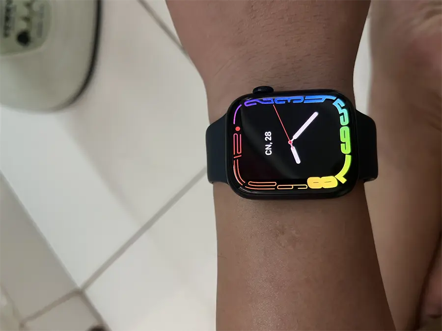 Khách hàng review Đồng hồ thông minh Apple Watch Series 7 GPS 45mm 8
