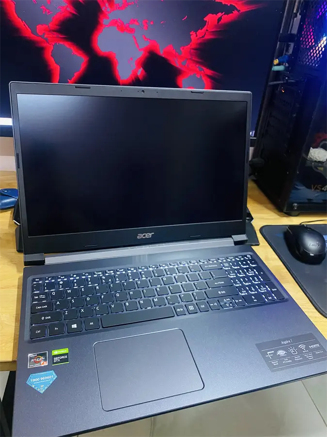 Khách hàng review Laptop Acer Aspire 7 Gaming A715 42G R4XX R5 5500U/8GB/256GB/4GB GTX1650/Win11 (NH.QAYSV.008) 13