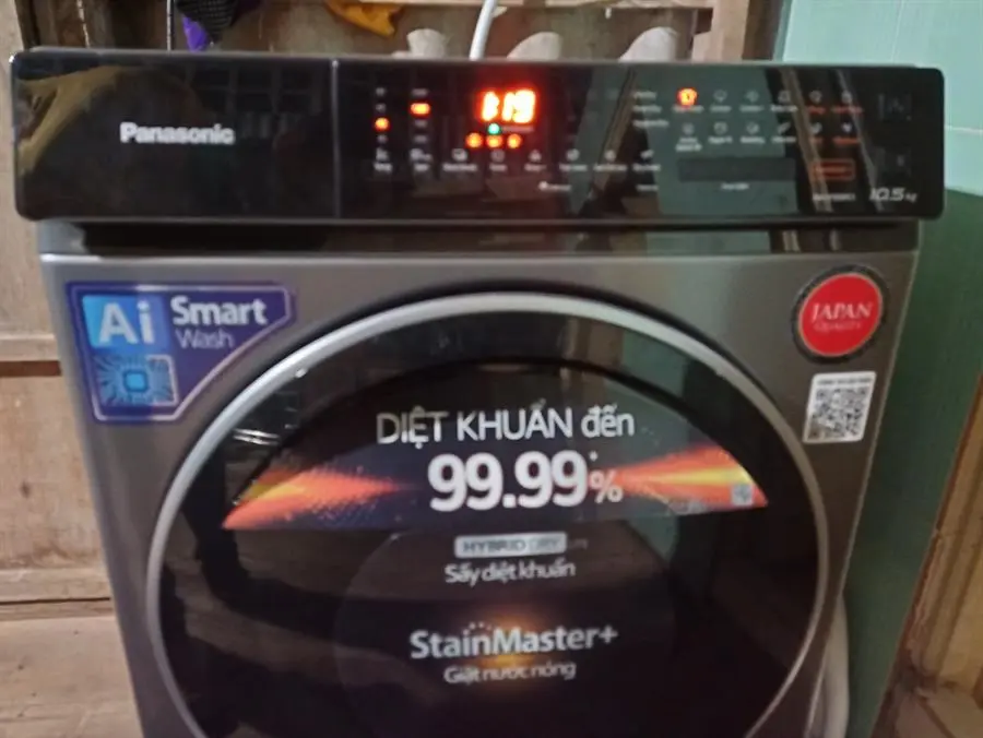 Khách hàng review Máy giặt Panasonic Inverter giặt 10.5 kg - sấy tiện ích 2 kg NA-V105FC1LV 41