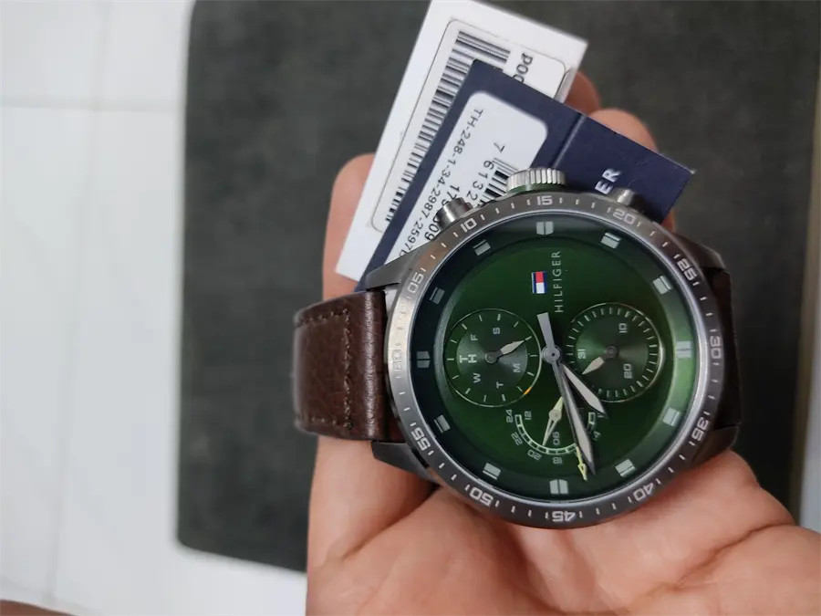Khách hàng review Đồng hồ TOMMY HILFIGER Trent 46 mm Nam 1791809 2