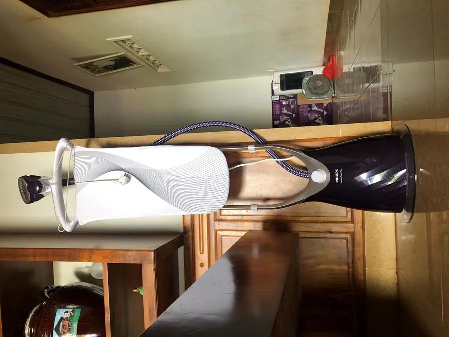 Khách hàng review Bàn ủi hơi nước đứng Philips GC558 2000W 3