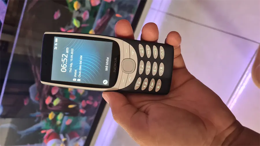 Khách hàng review Điện thoại Nokia 8210 4G 12