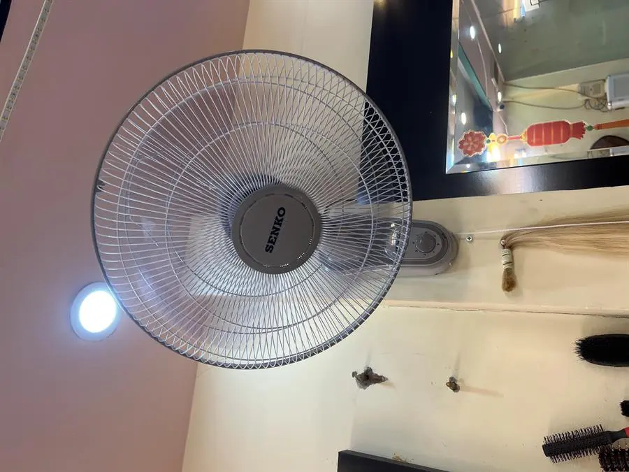 Khách hàng review Quạt treo tường Senko 3 cánh T1680 47W 24