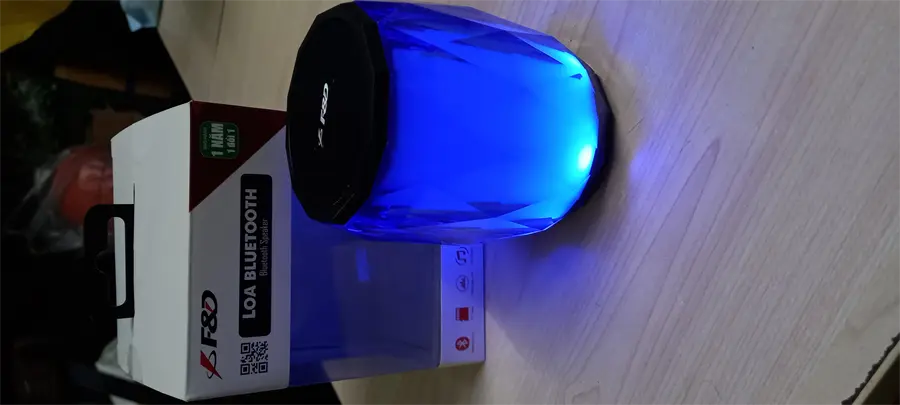 Khách hàng review Loa Bluetooth Fenda W8 4