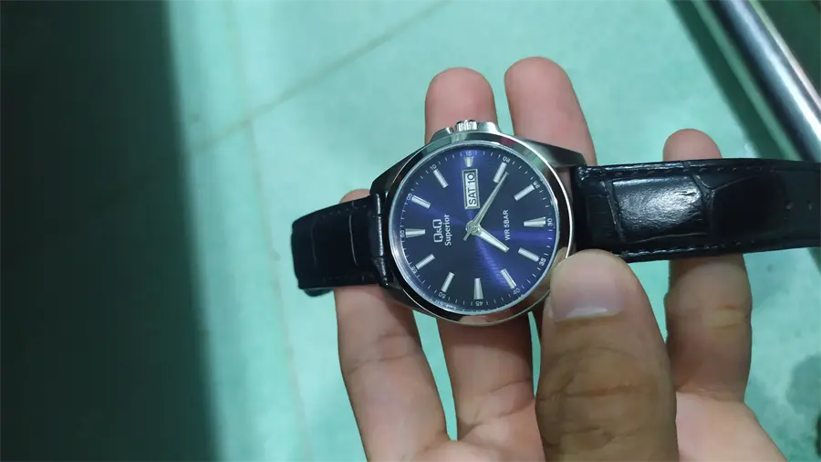 Khách hàng review Đồng hồ Q 7