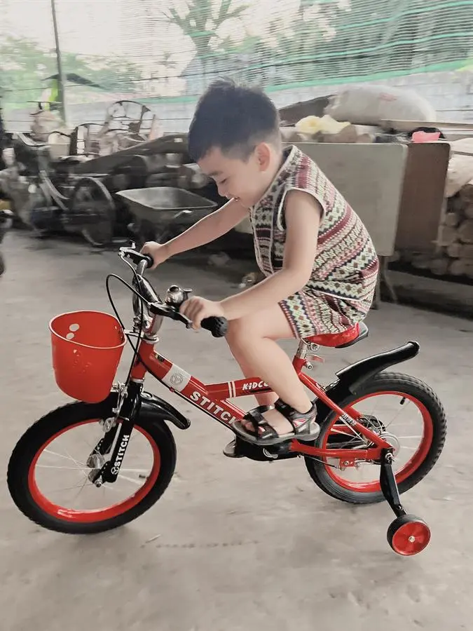 Khách hàng review Xe Đạp Trẻ Em Stitch Little Cool JY904-16 16 inch 1