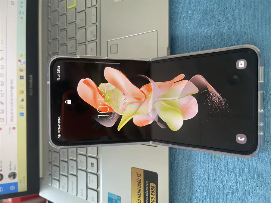 Khách hàng review Điện thoại Samsung Galaxy Z Flip4 5G 128GB 12