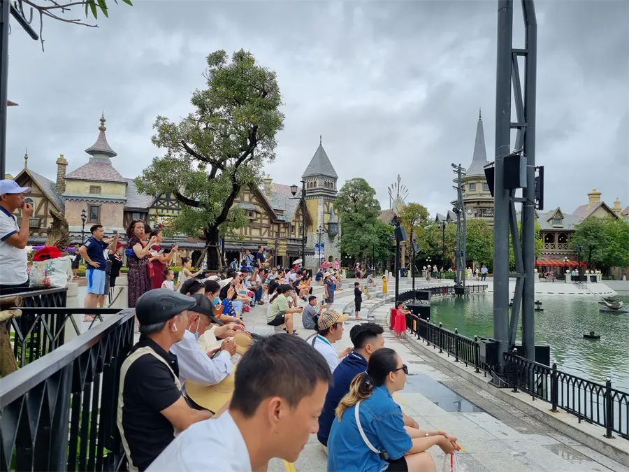 Khách hàng review Đồng hồ Q 1