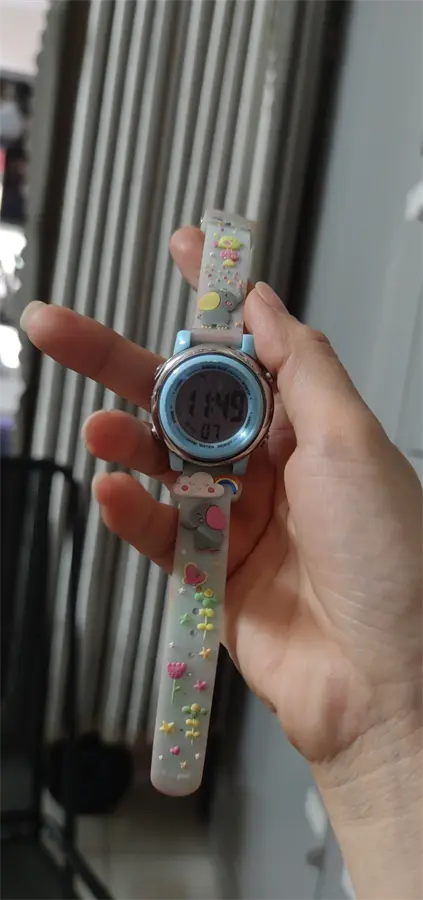 Khách hàng review Đồng hồ SMILE KID 34 mm Trẻ em SL381-2 3