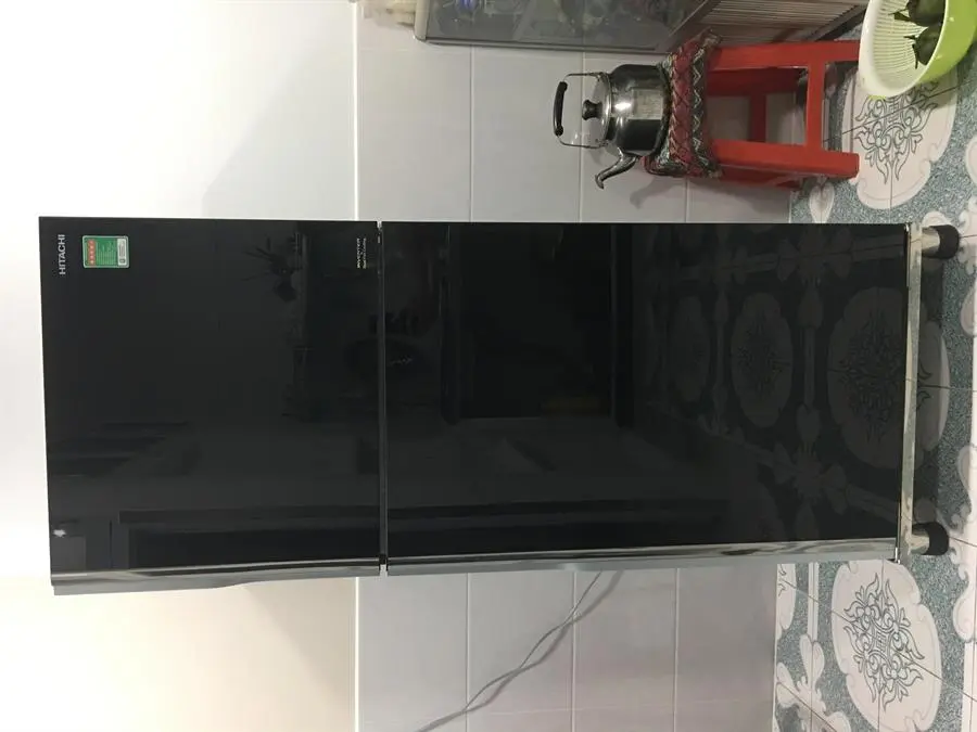 Khách hàng review Tủ lạnh Hitachi Inverter 339 lít R-FVX450PGV9 GBK 5