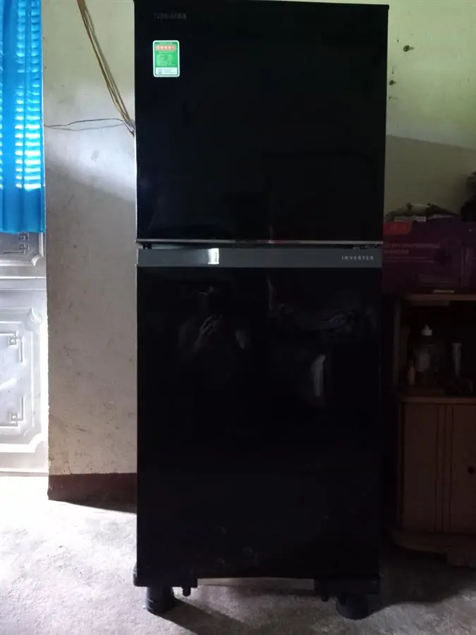 Khách hàng review Tủ lạnh Toshiba Inverter 180 lít GR-B22VU UKG 60