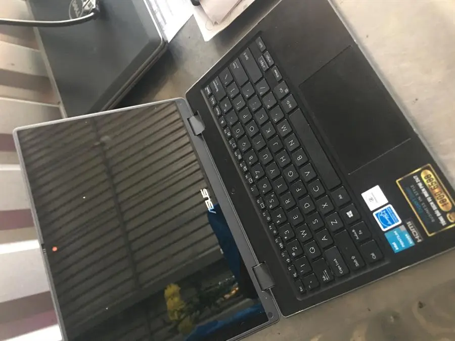 Khách hàng review Laptop Asus BR1100FKA N6000/4GB/128GB/Touch/Win11 (BP1009W) 3