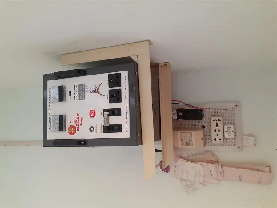 Khách hàng review Ổn áp Robot 1 pha 5KVA 90 11