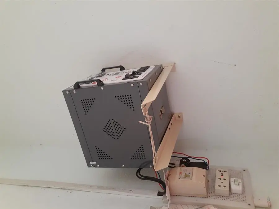 Khách hàng review Ổn áp Robot 1 pha 5KVA 90 9