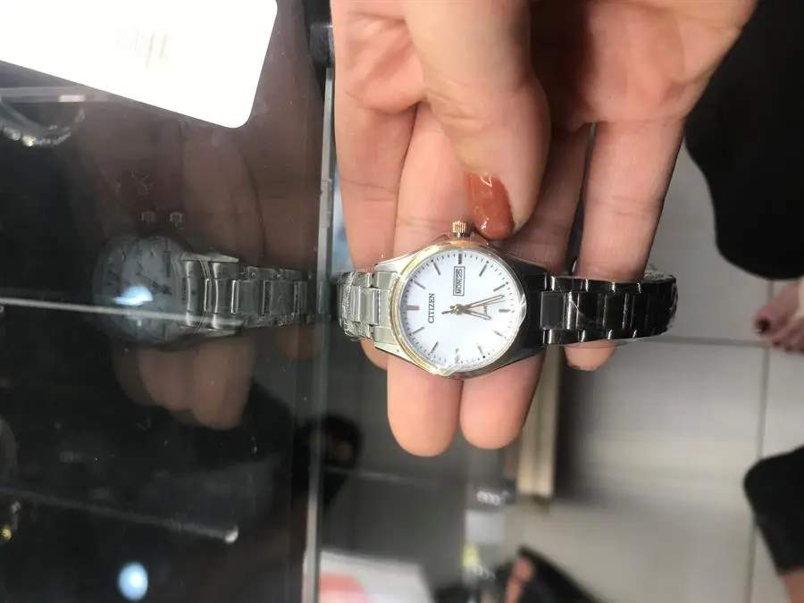 Khách hàng review Đồng hồ CITIZEN 27.4 mm Nữ EQ0596-87A 2