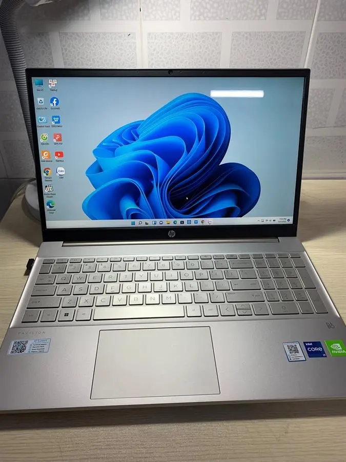 Khách hàng review Laptop HP Pavilion 15 eg2034TX i7 1255U/8GB/512GB/2GB MX550/Win11 (6K780PA) 2