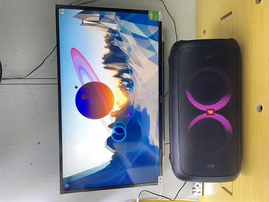 Khách hàng review Loa Bluetooth JBL Partybox 100 Đen 6
