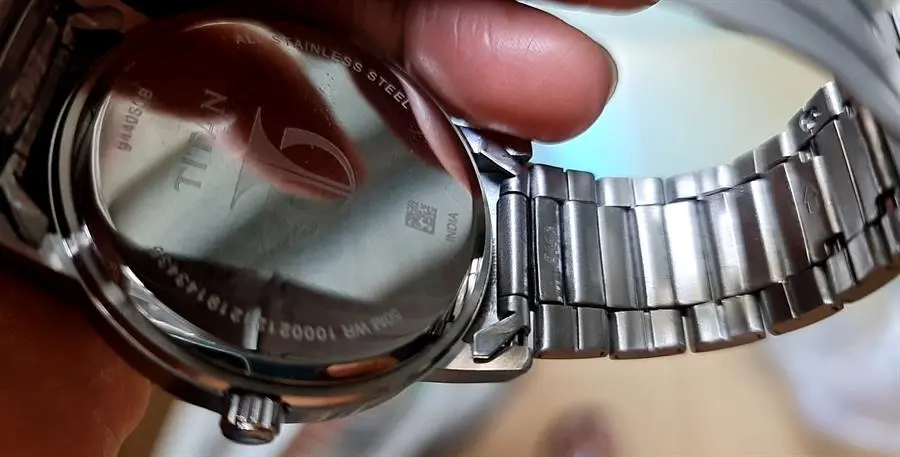 Khách hàng review Đồng hồ TITAN 40 mm Nam 9440SM02 3